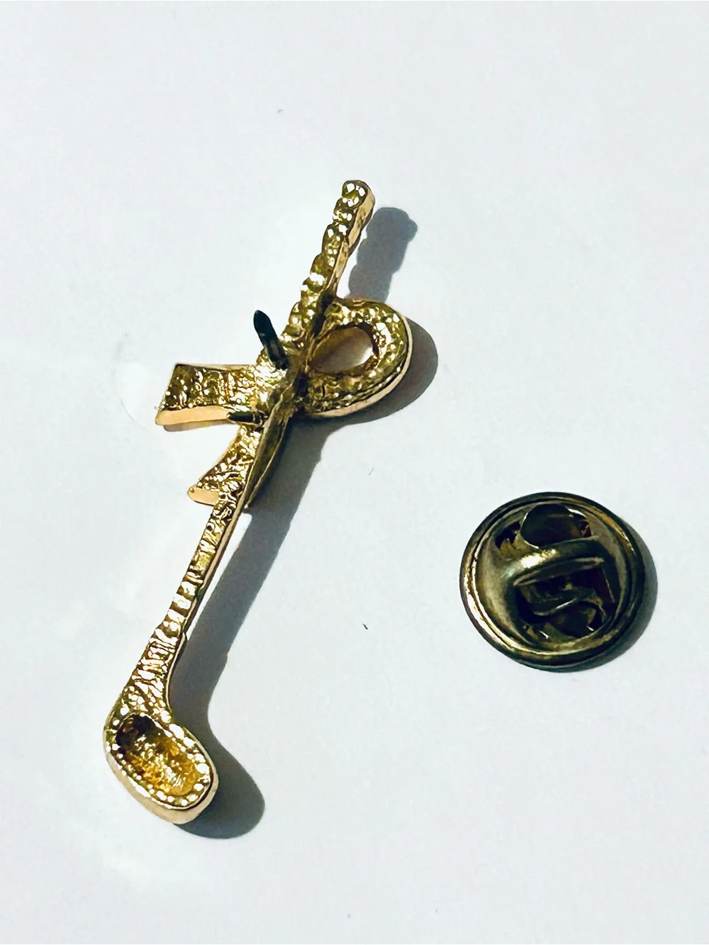 Pink Ribbon Golf Club Lapel Pin - Women Jewelry, Cancer Awareness Pin